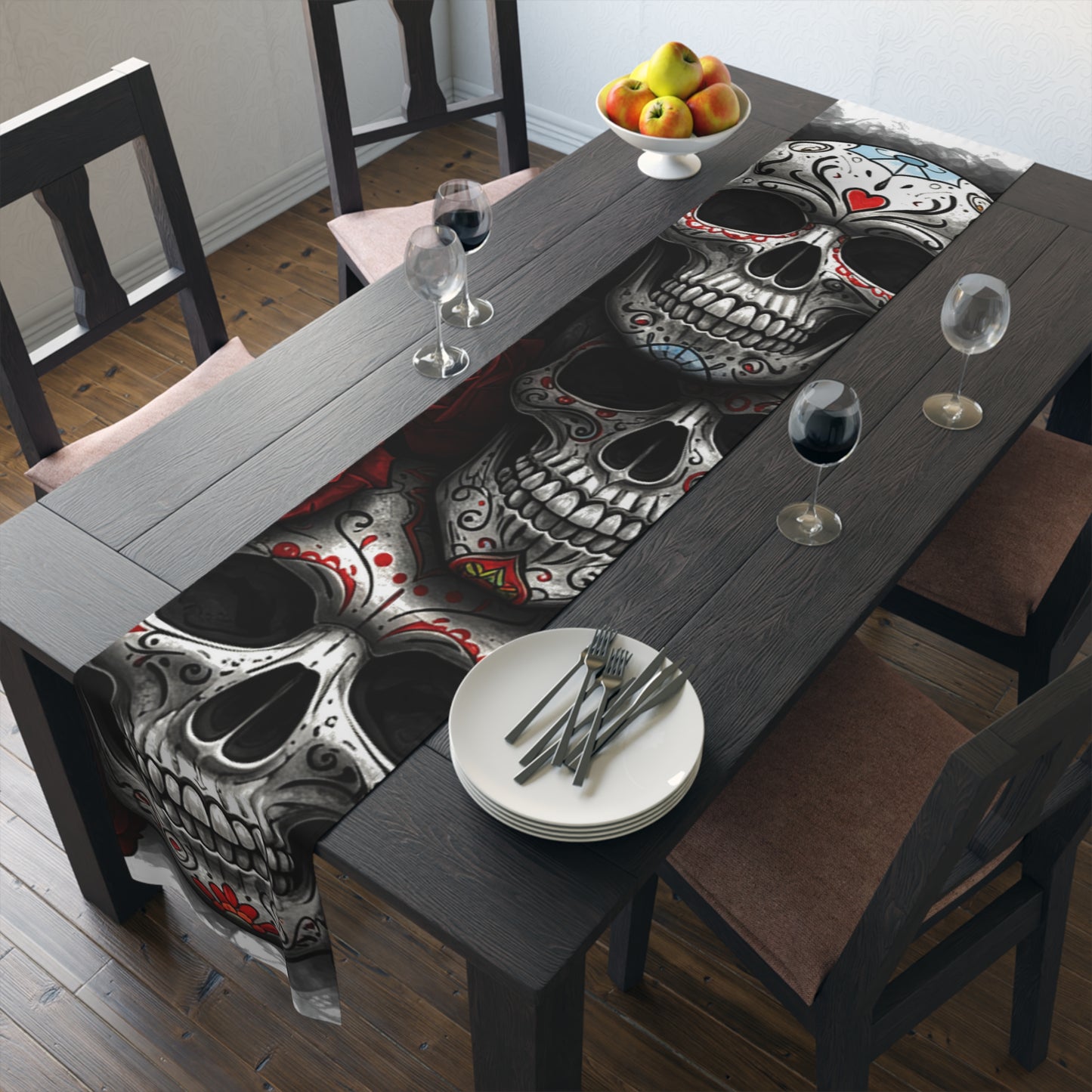 LaCatrina Edge: Daringly Bold Table Runner