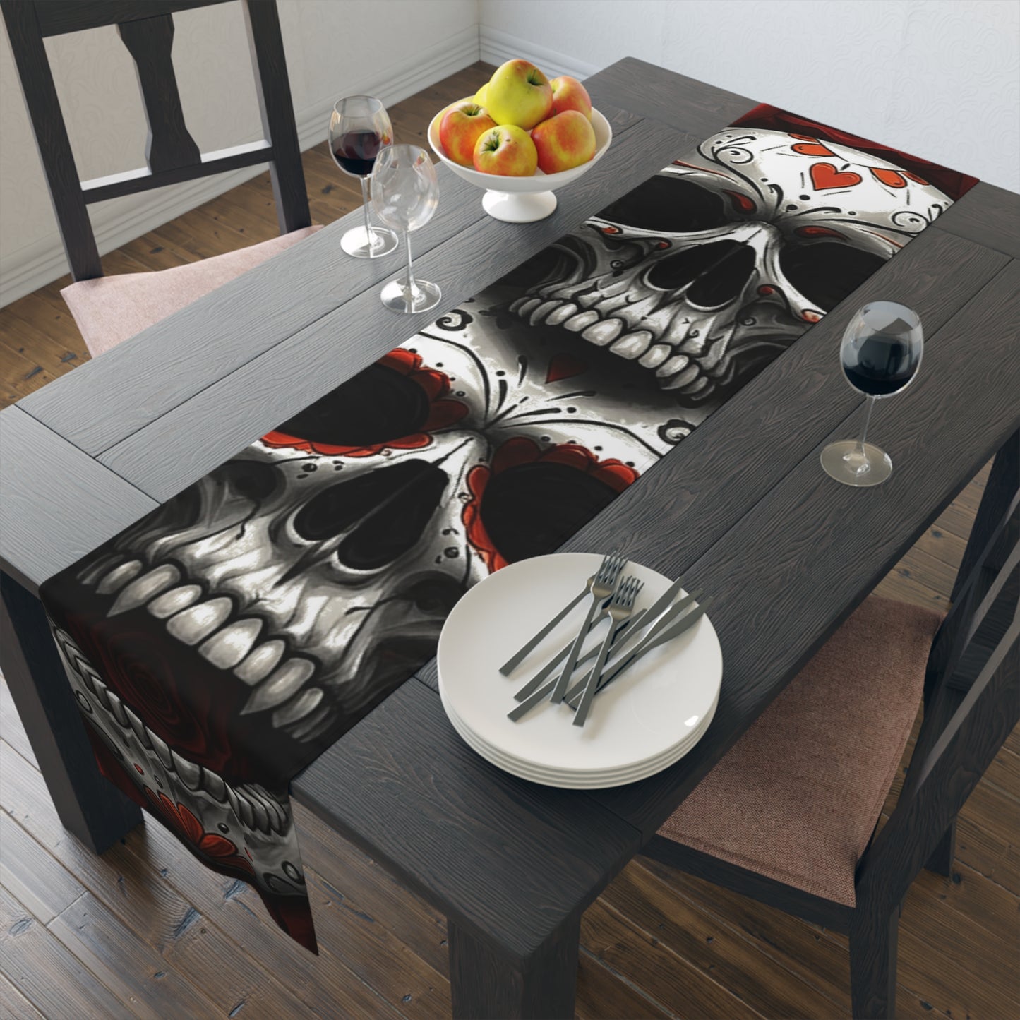 LaCatrina Edge: Daringly Bold Table Runner