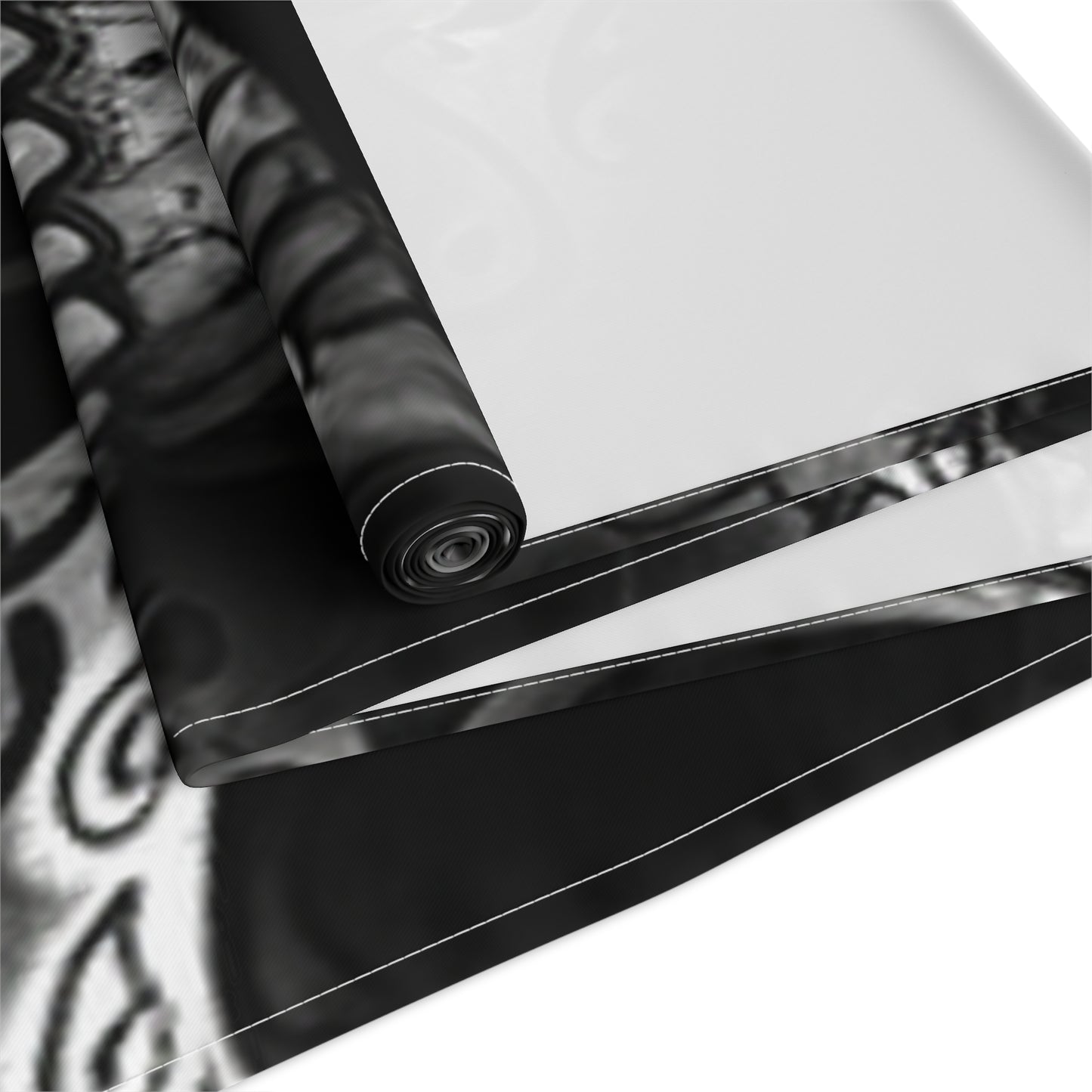 LaCatrina Edge: Daring Cotton-Poly Table Runner