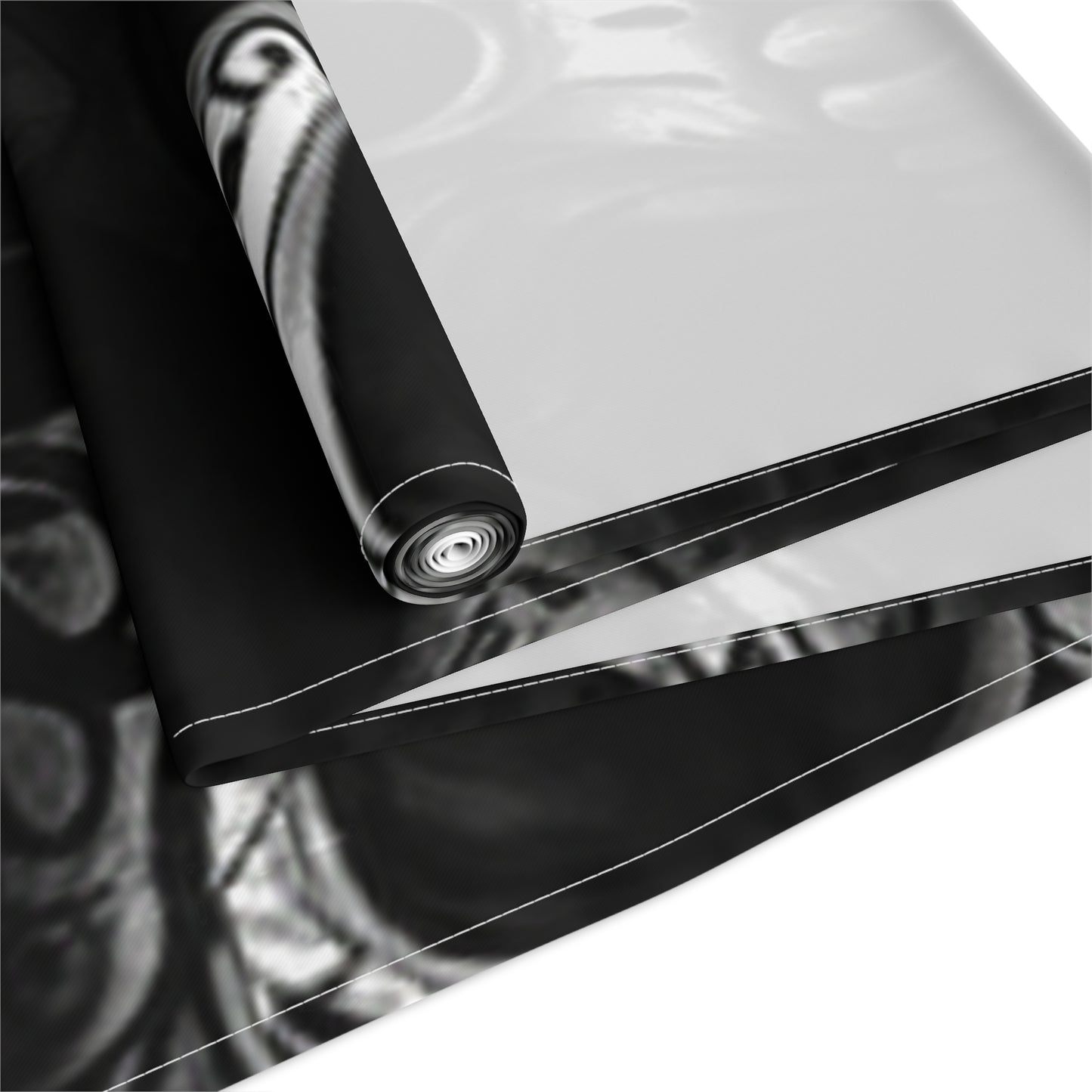 LaCatrina Edge: Daring Cotton-Poly Table Runner