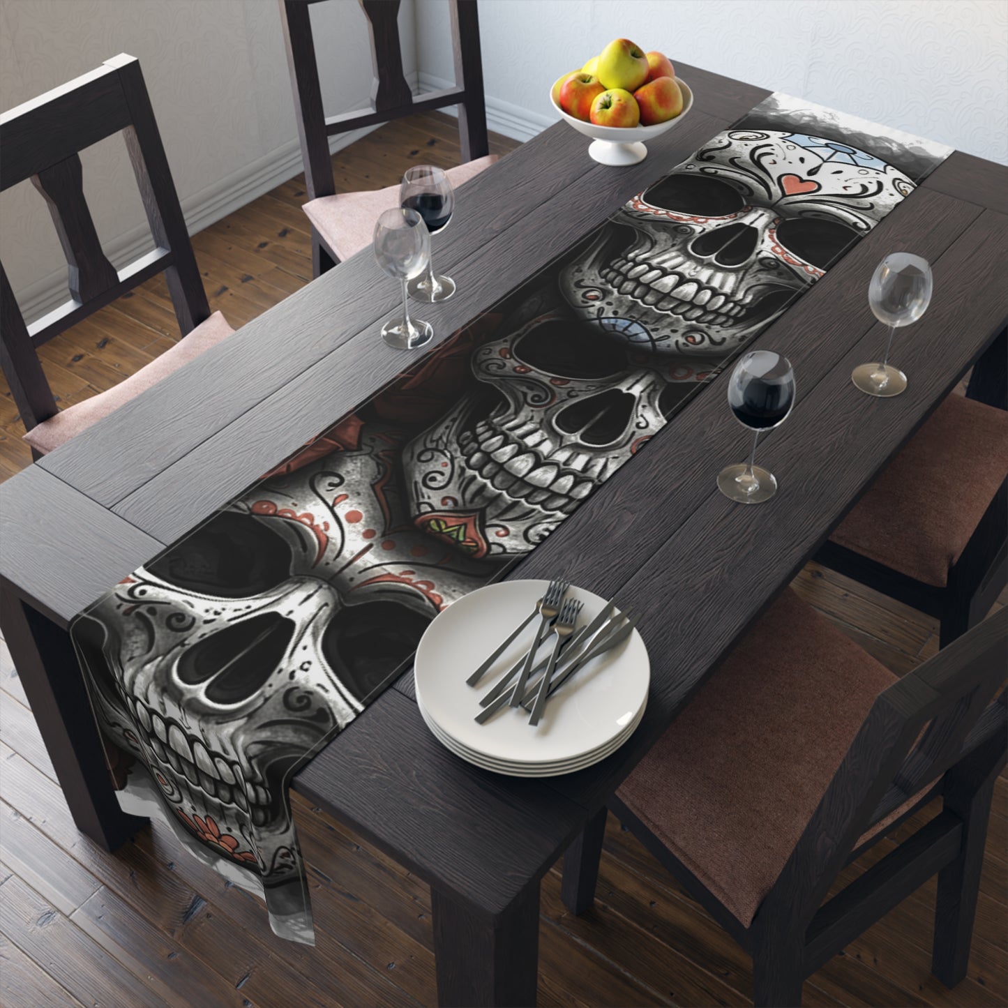 LaCatrina Edge: Daringly Bold Table Runner