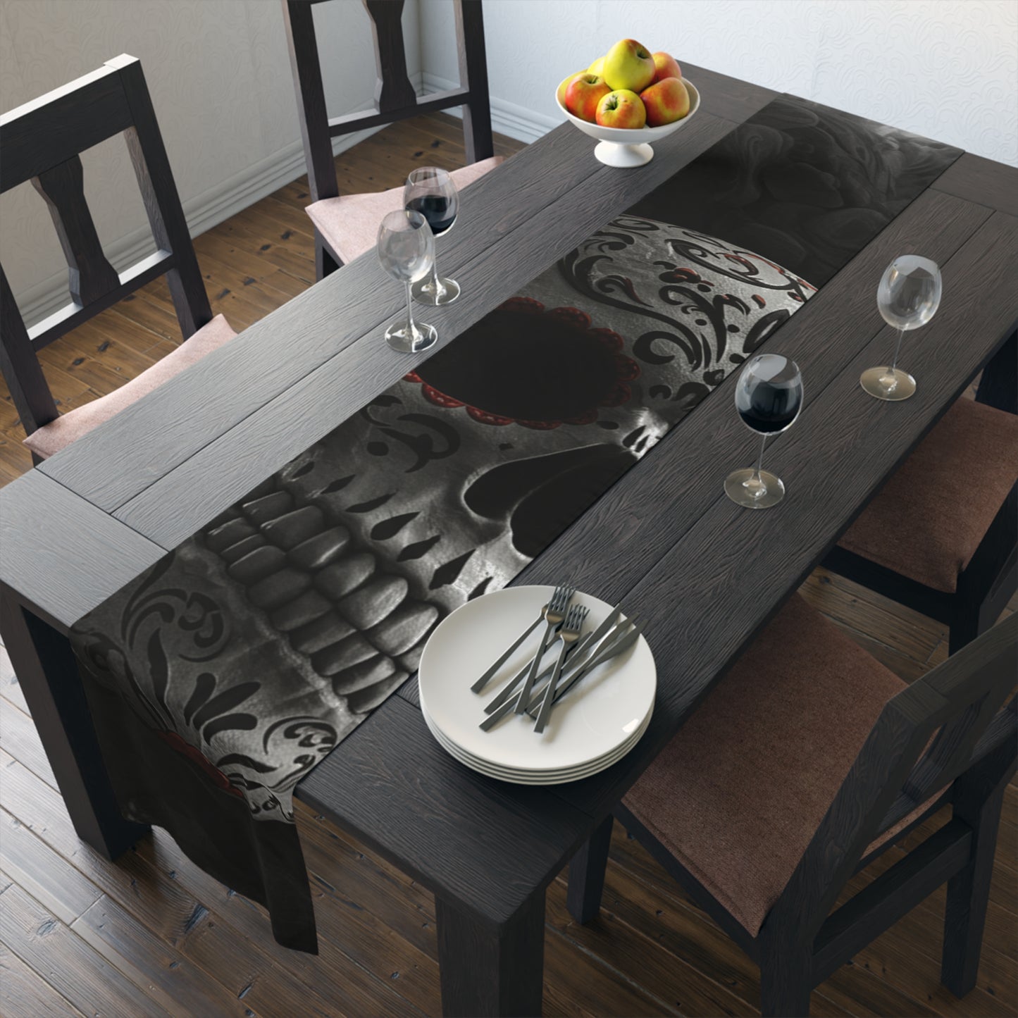 LaCatrina Edge: Bold & Beautiful Table Runner