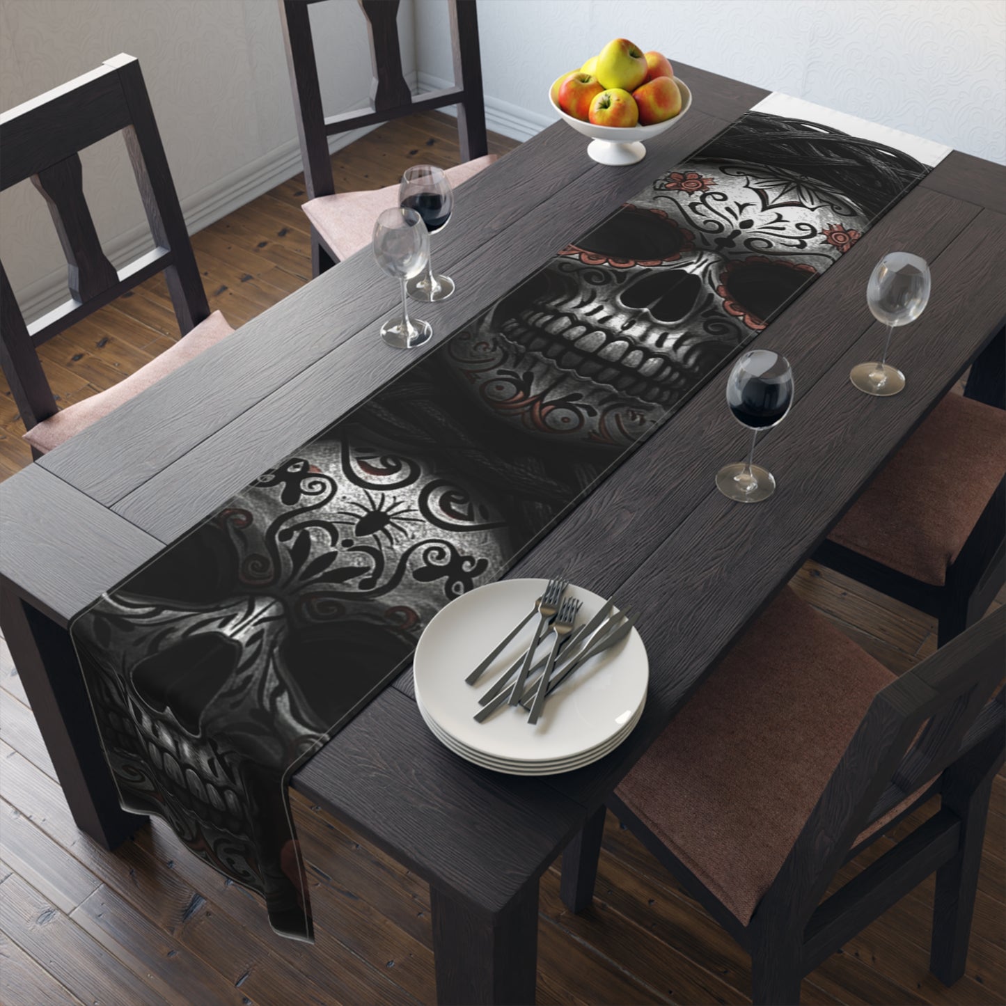 LaCatrina Edge: Daring Table Runner #20