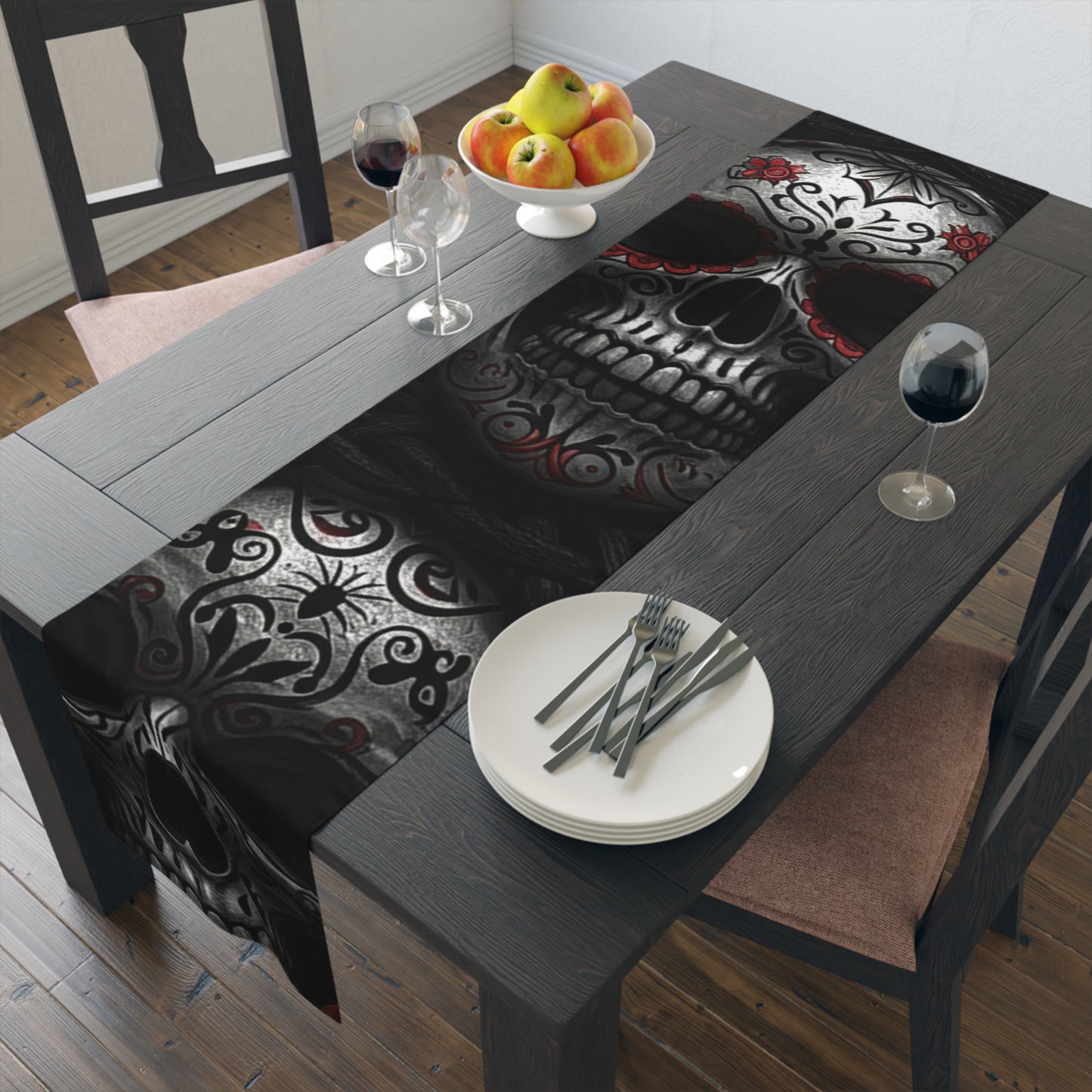 LaCatrina Edge: Daring Table Runner #20
