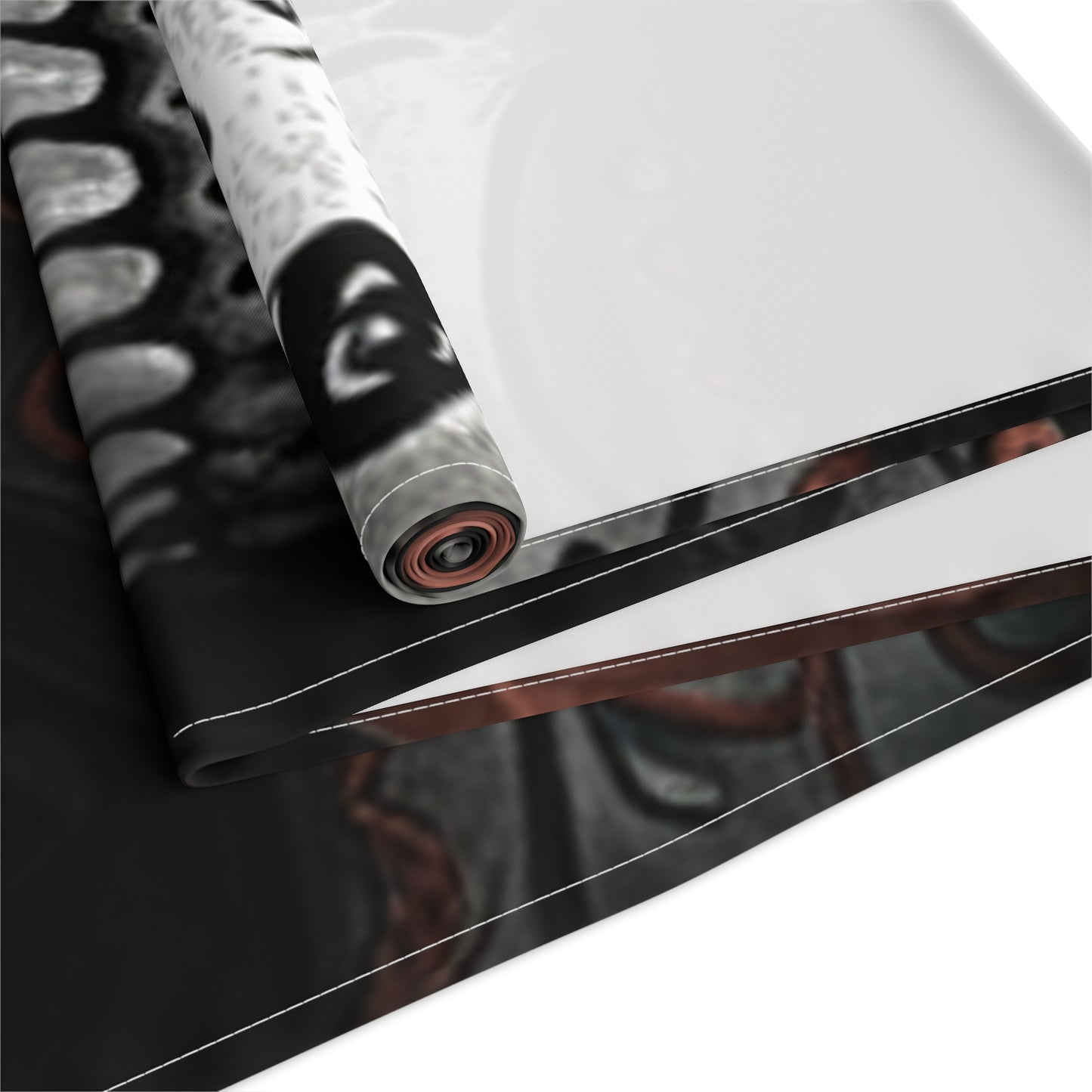 LaCatrina Edge: Chic & Bold Table Runner