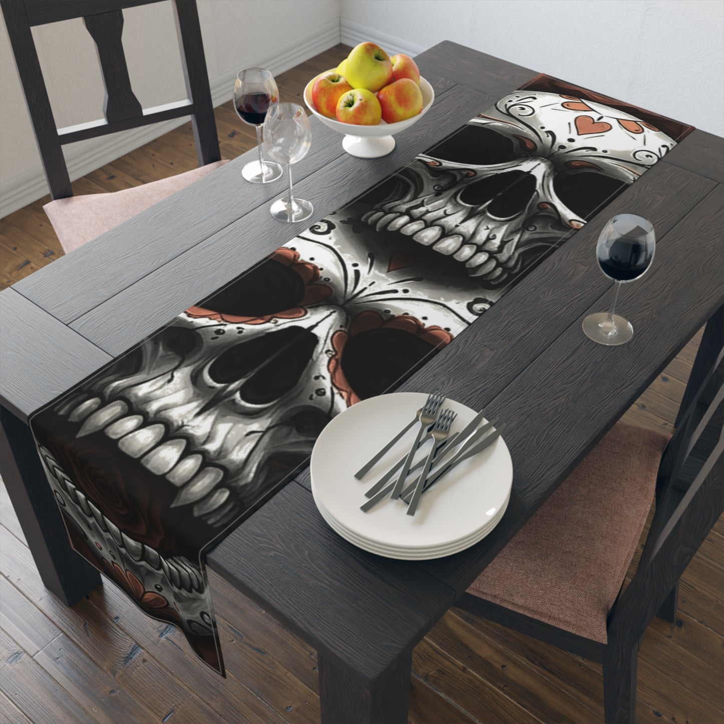 LaCatrina Edge: Daringly Bold Table Runner