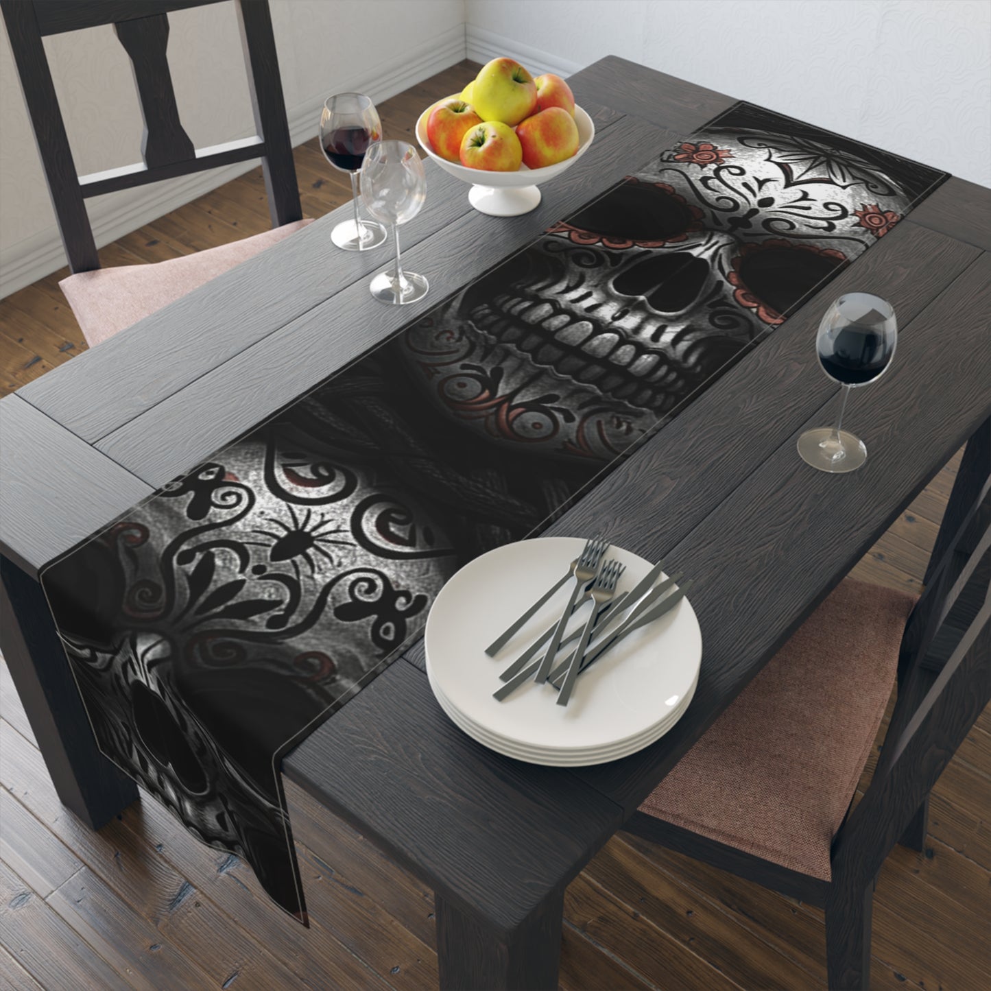 LaCatrina Edge: Daring Table Runner #20