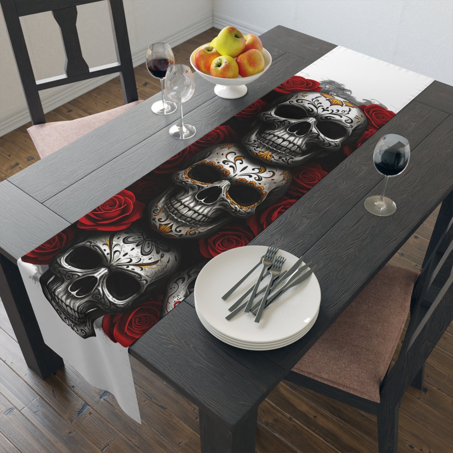 LaCatrina Edge: Bold & Intriguing Table Runner
