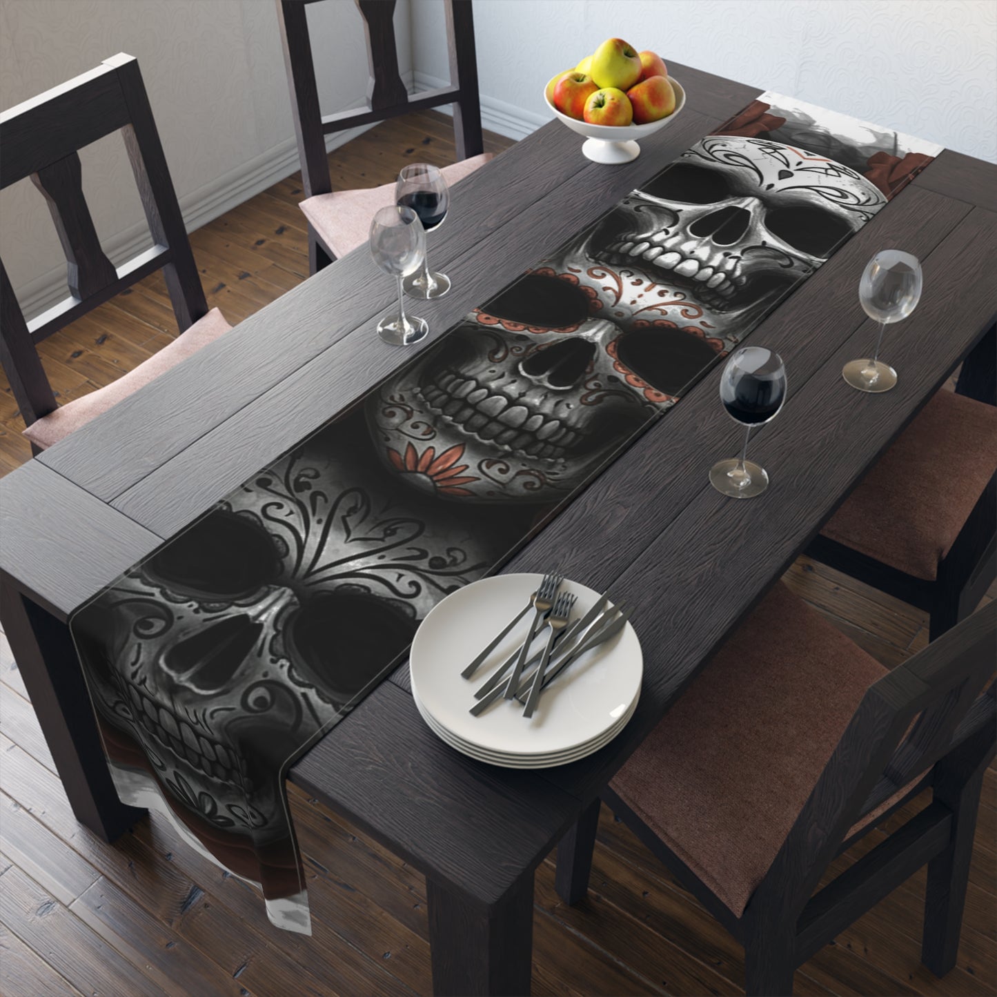 LaCatrina Essence: Edgy Elegance Table Runner