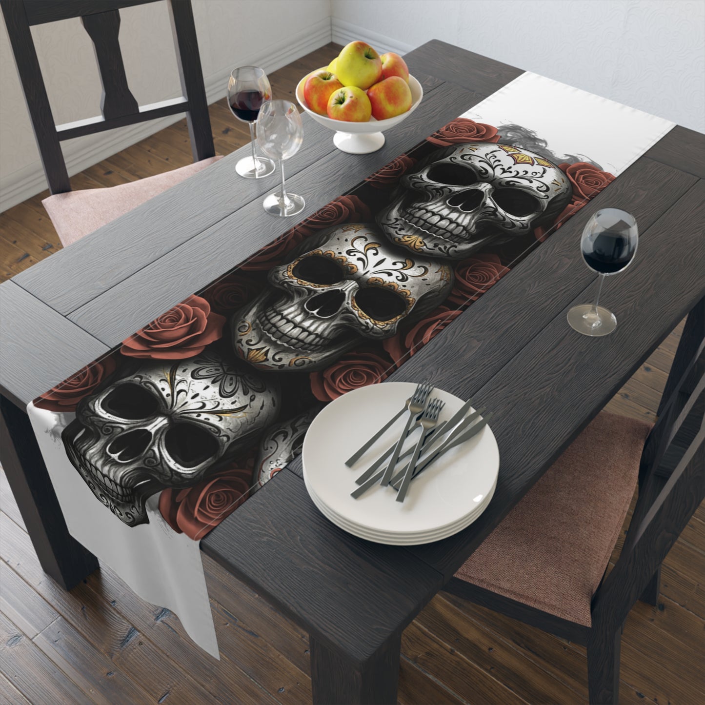 LaCatrina Edge: Bold & Intriguing Table Runner