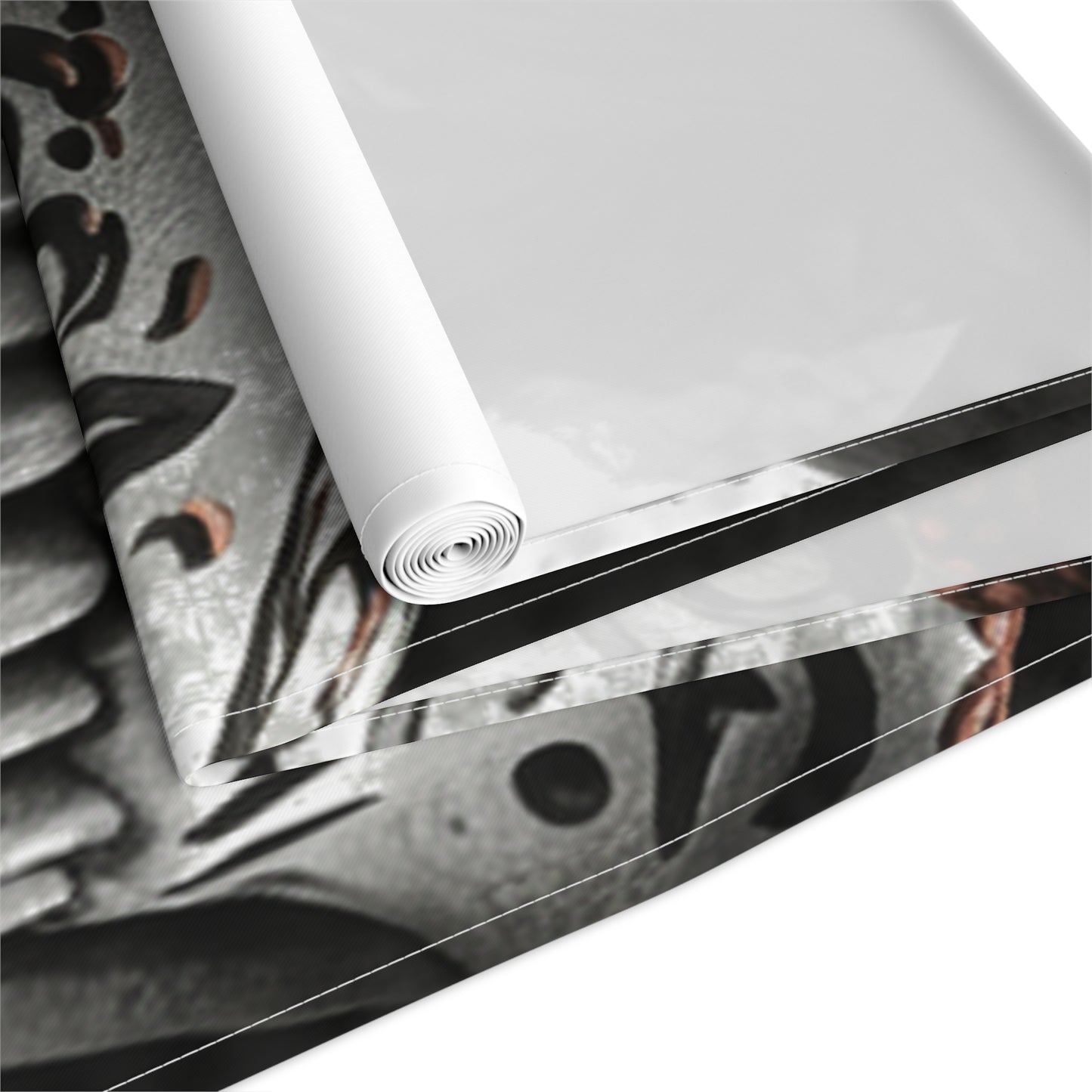 LaCatrina Edge: Chic & Bold Table Runner
